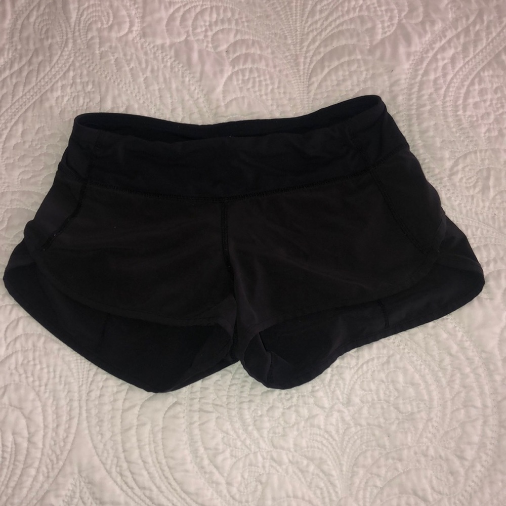 size 4 lululemon speed shorts-black!!